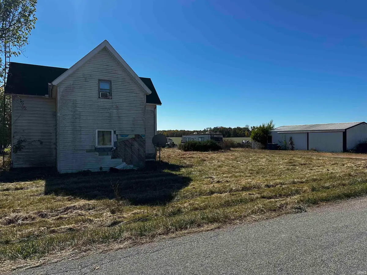 9964 E 400 N Road, Van Buren, IN 46991 - Image #1