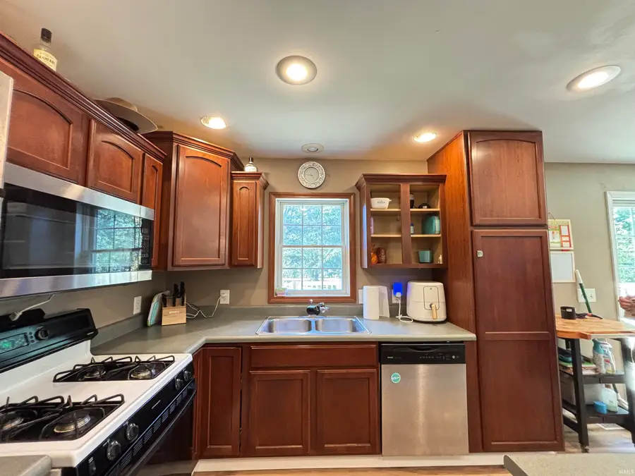 506 Park Ave Avenue, Hillsboro, IN 47949 - Image #2