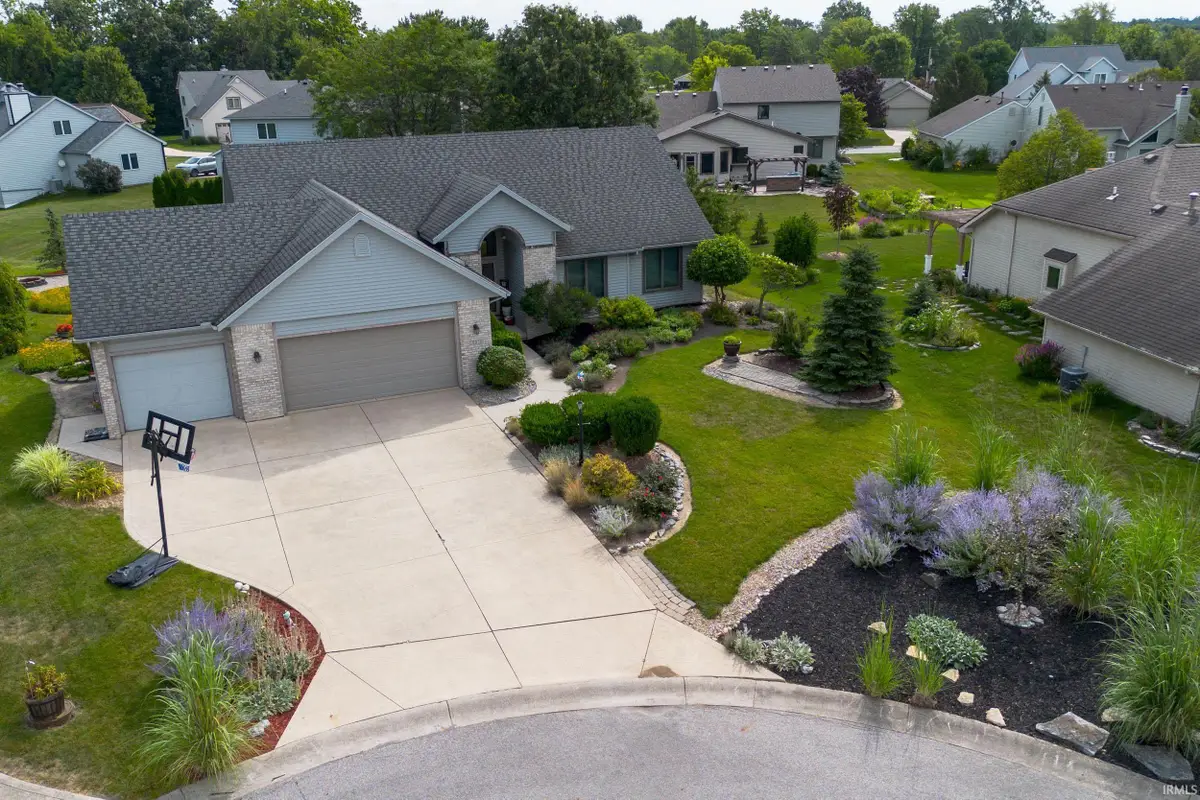 10020 Red Pine Court, Fort Wayne, IN 46804 - Image #1