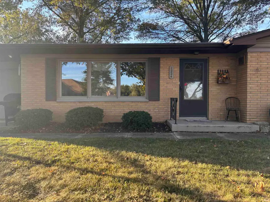 1224 W Clark, Berne, IN 46711 - Image #3