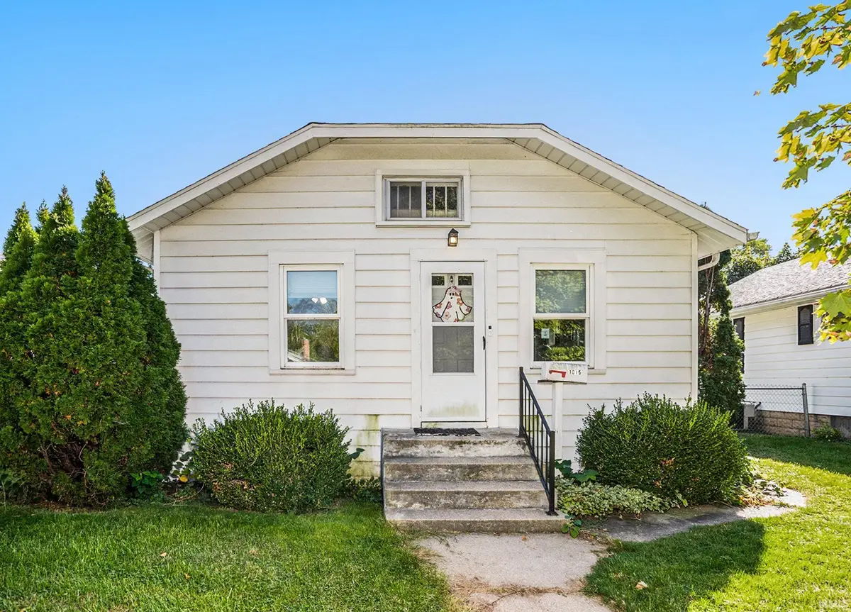 1015 E Broadway Street, Mishawaka, IN 46545 - Image #1