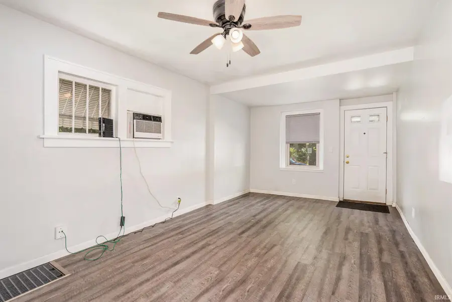 1015 E Broadway Street, Mishawaka, IN 46545 - Image #2