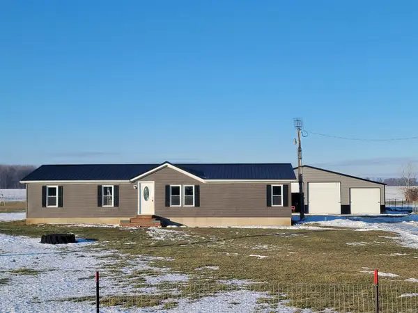 2758 County Road 63, Butler, IN 46721