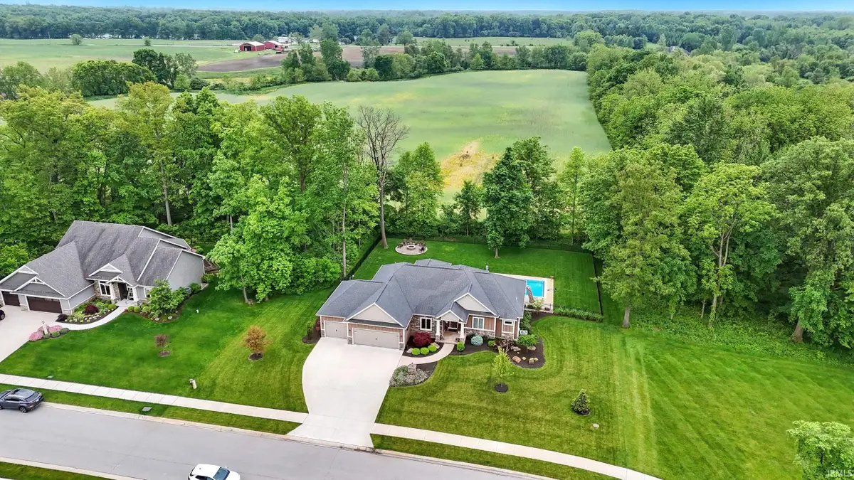 6212 Deer Hollow Road, Auburn, IN 46706 - Image #1