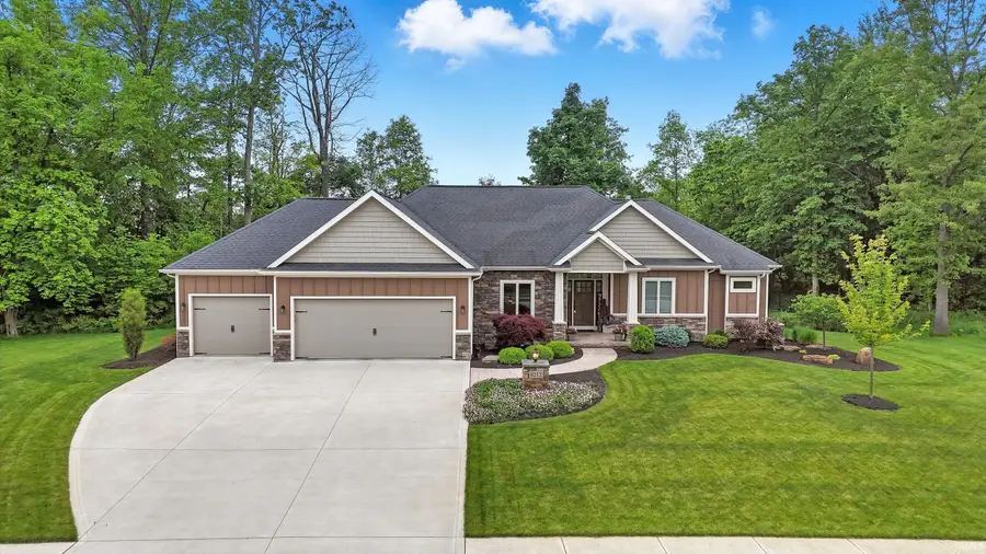 6212 Deer Hollow Road, Auburn, IN 46706 - Image #2