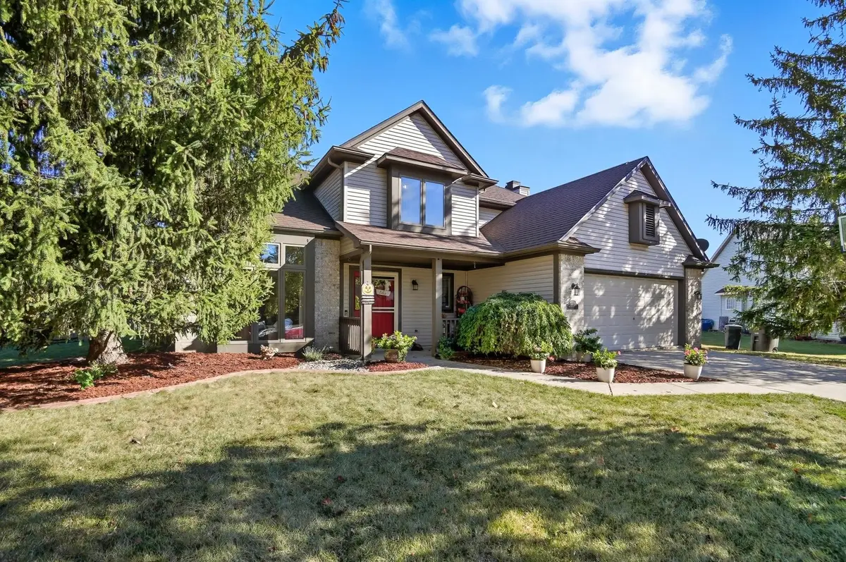 8916 Stoneridge Court, Fort Wayne, IN 46825 - Image #1