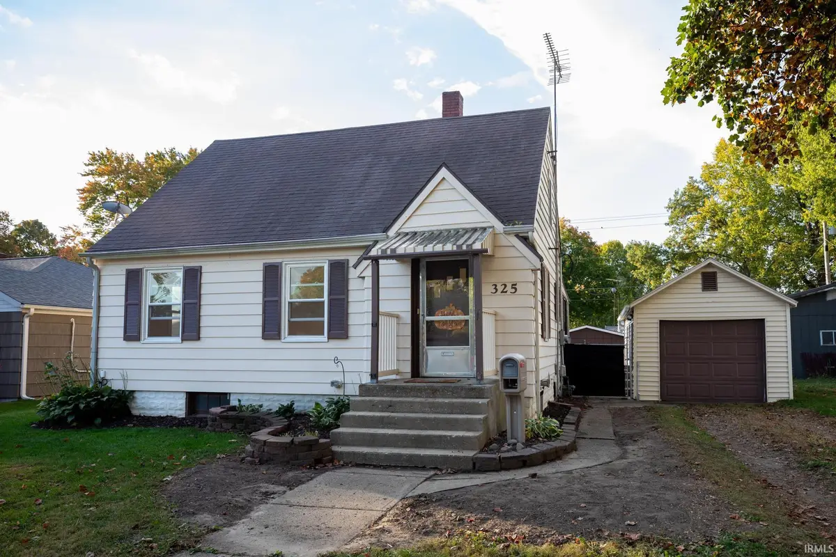 325 W Indiana Avenue, Argos, IN 46501 - Image #1