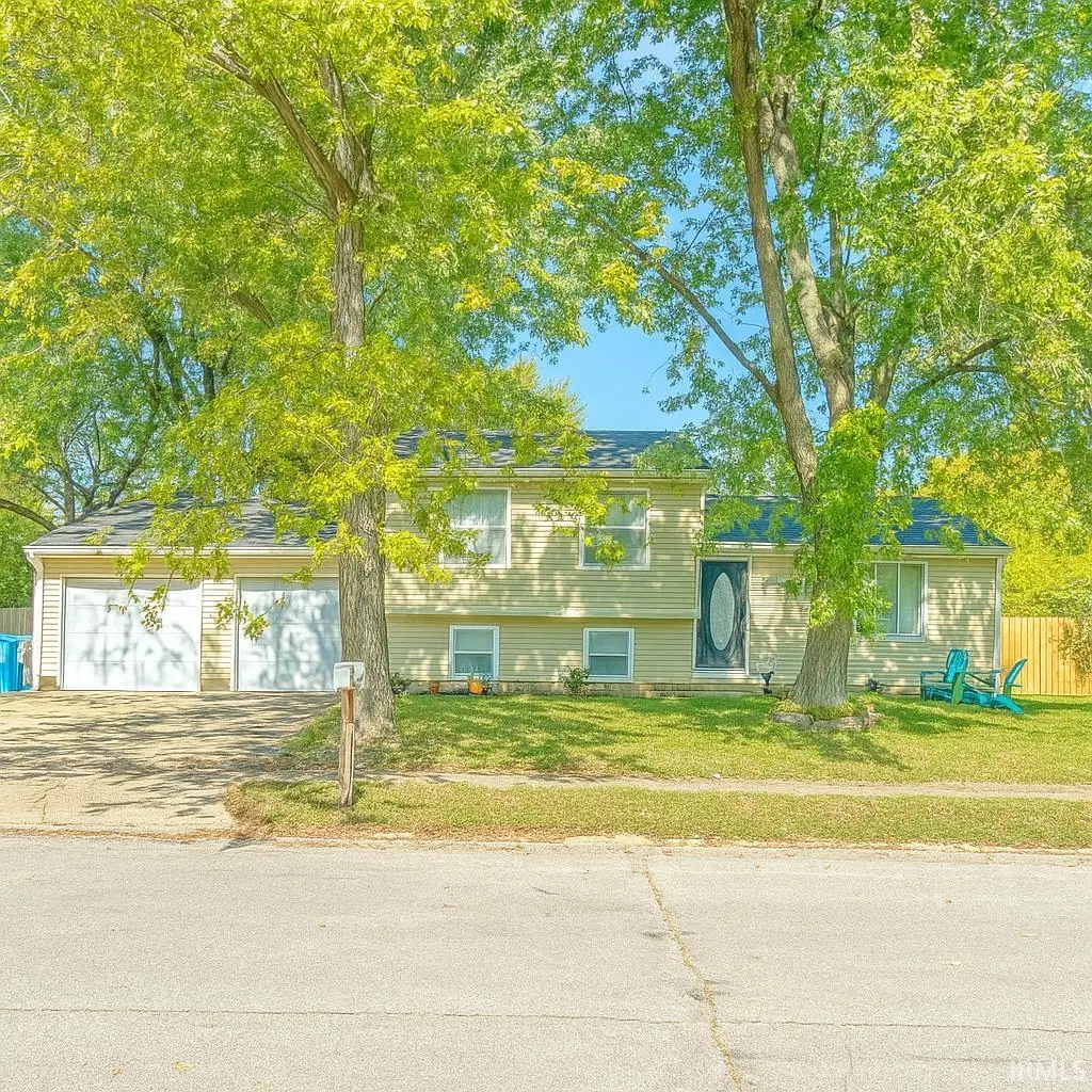 10314 E Starhaven Circle, Indianapolis, IN 46229 - Image #1