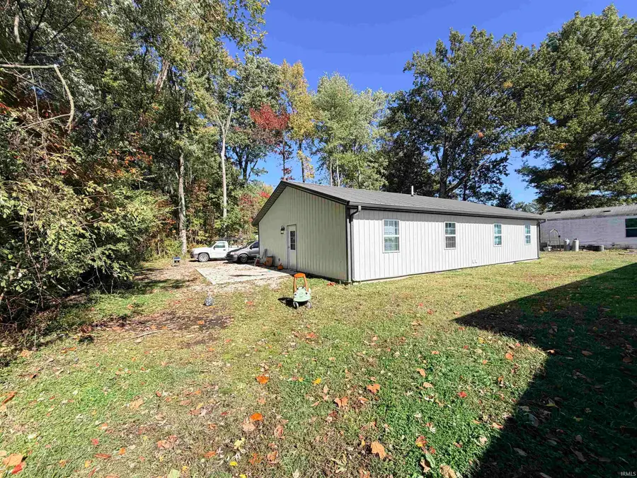 737 W Burr Oak Street, Jasonville, IN 47438 - Image #3