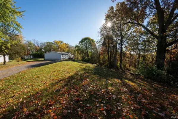 9710 Auburn Road, Fort Wayne, IN 46825