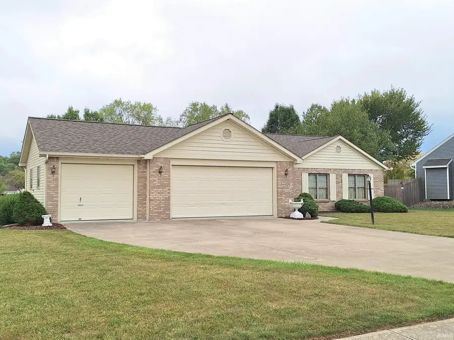 2306 Laforge Lane, Auburn, IN 46706 - Image #3