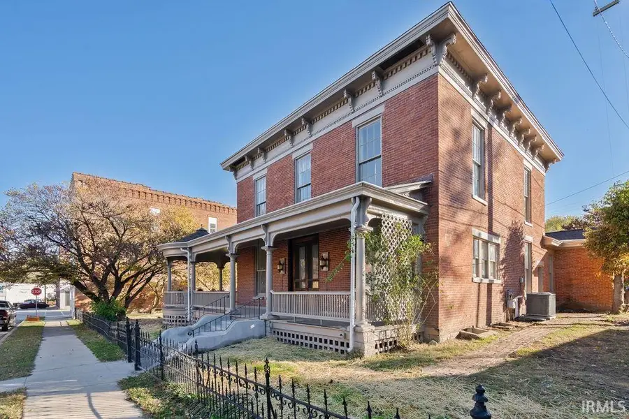 105 S Sycamore Street, Galveston, IN 46932 - Image #2