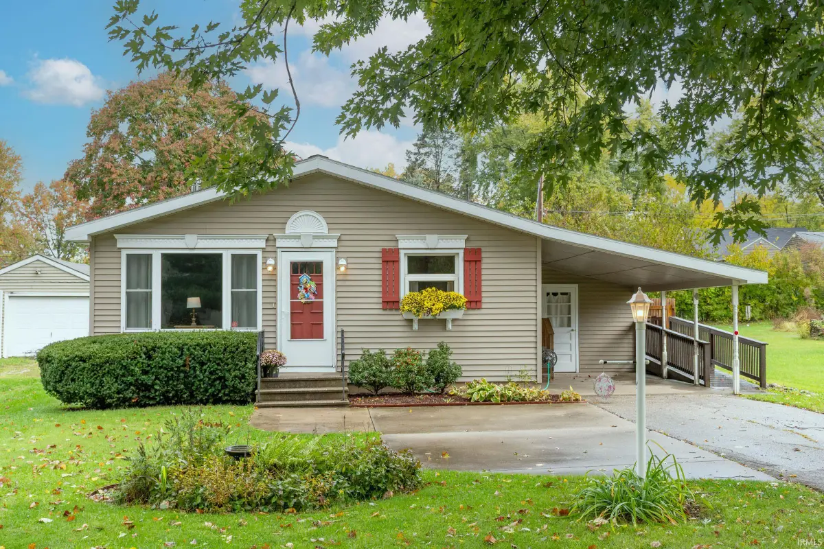 19711 Pasadena Avenue, South Bend, IN 46614 - Image #1