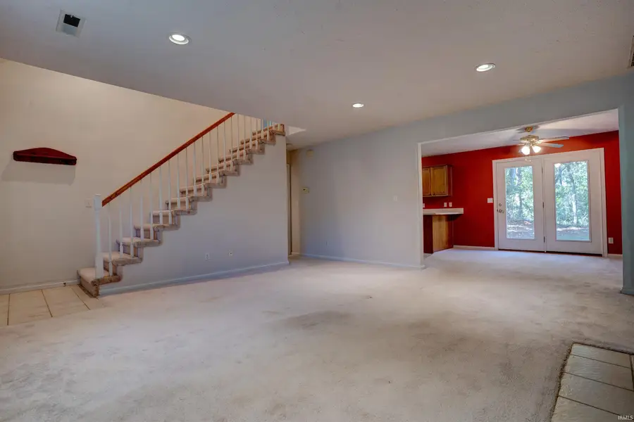 215 S Tinsel Circle, Santa Claus, IN 47579 - Image #3