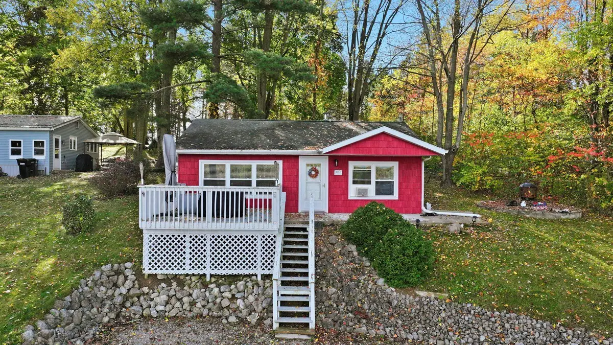 60 Lane 220a West Otter Lake, Angola, IN 46703 - Image #1