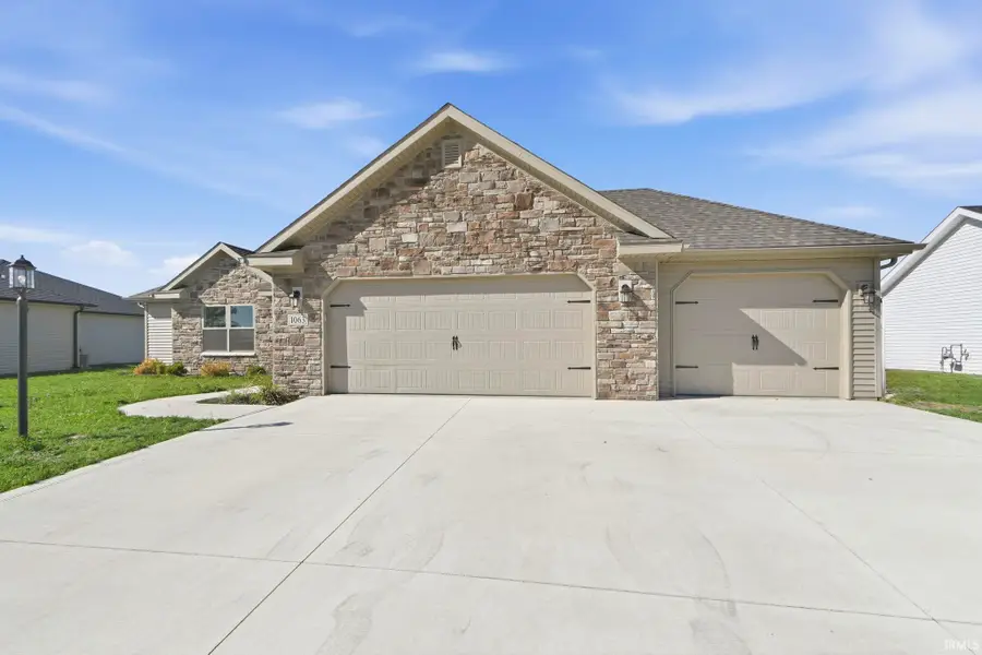 1063 Farmington Drive, Bluffton, IN 46714 - Image #3