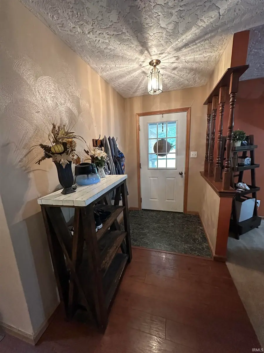 1863 S Lakeview Estate, Wabash, IN 46992 - Image #2