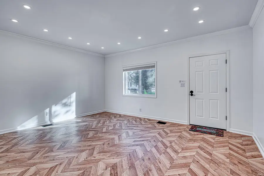 910 Harriet Street, Evansville, IN 47710 - Image #2