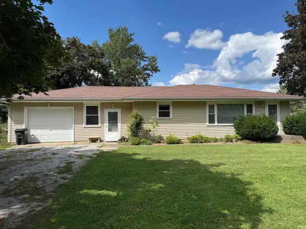 9075 E Orchard Lane, Churubusco, IN 46723