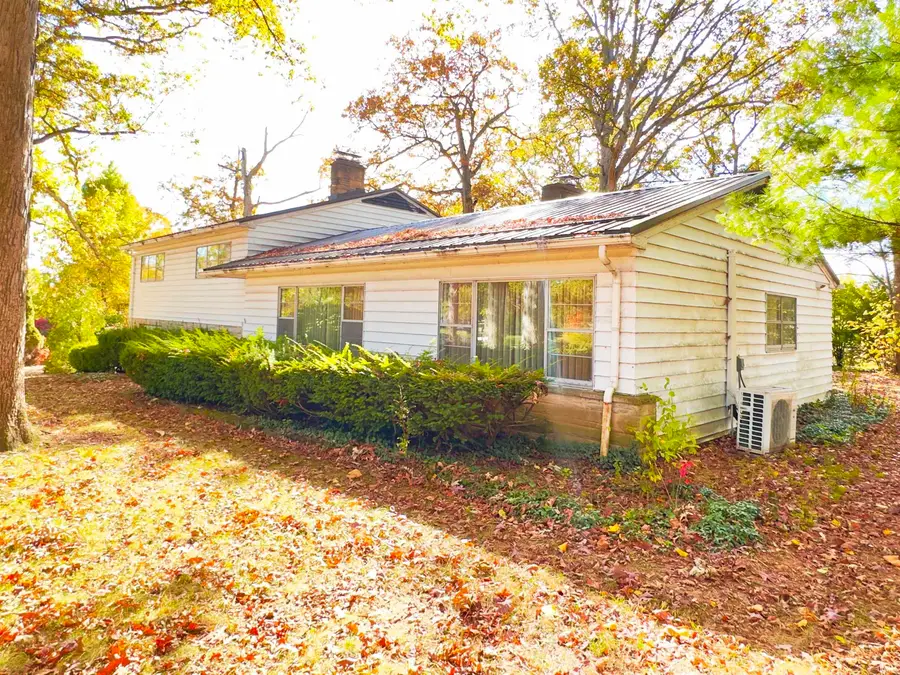 208 Southridge Road, Fort Wayne, IN 46825 - Image #3