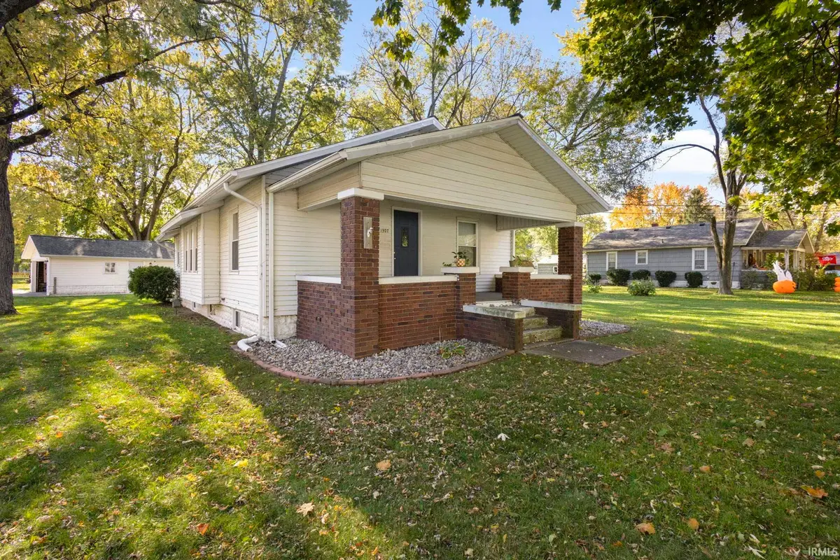 1907 Shaffer Avenue, Elkhart, IN 46517 - #1