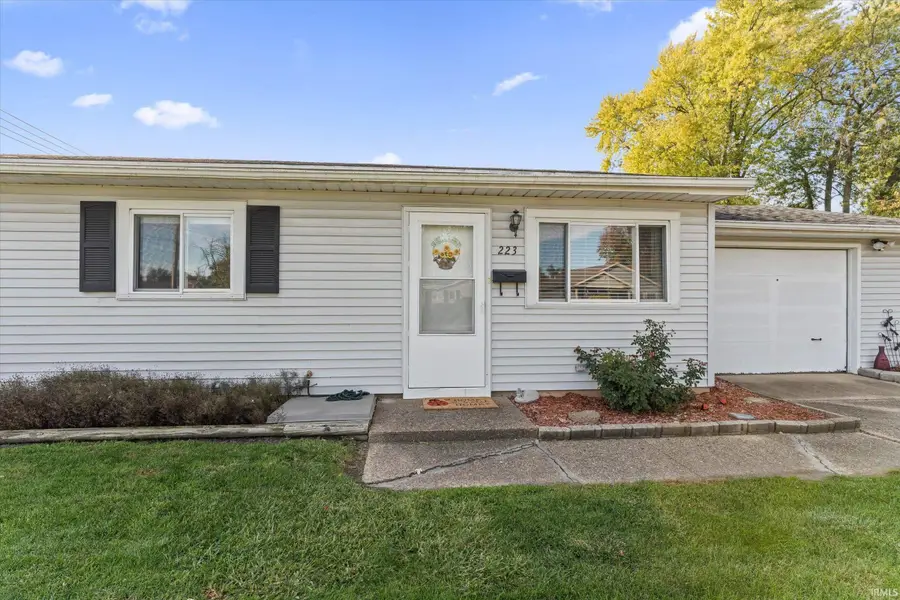 223 S Delorenzi Avenue, Mishawaka, IN 46544 - Image #2