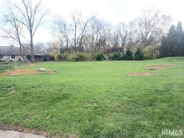 S Stoney Brook Drive, Muncie, IN 47304