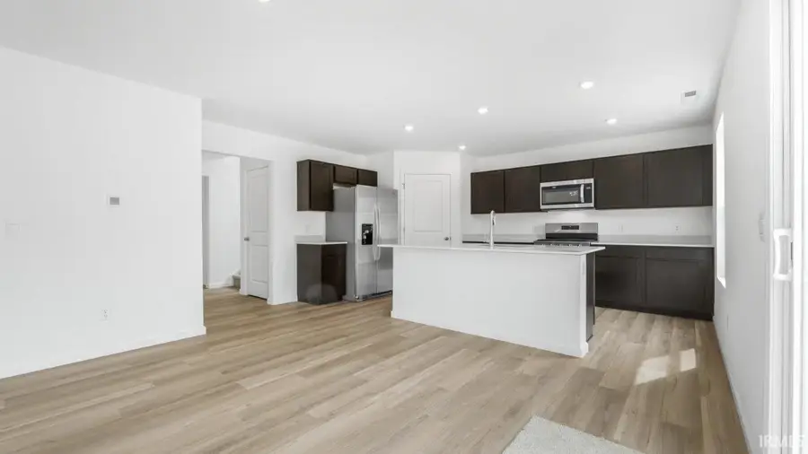 12768 Watts Drive, Fort Wayne, IN 46818 - Image #2