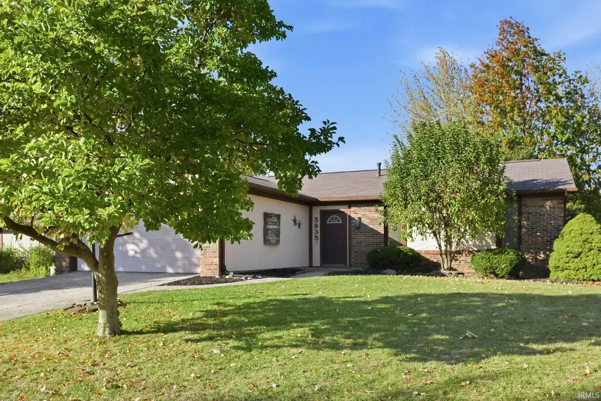 5835 Hinsdale Lane, Fort Wayne, IN 46835 - Image #1