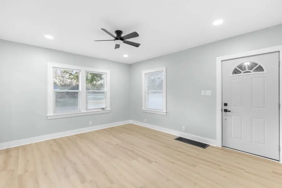 23826 Edison Road, South Bend, IN 46628 - Image #2