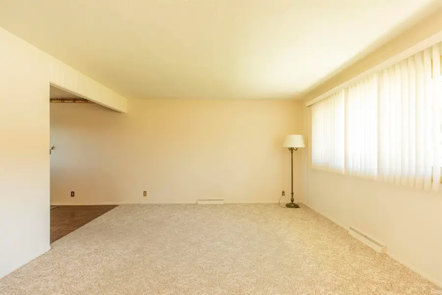 50595 Lennox Avenue, South Bend, IN 46637 - Image #2