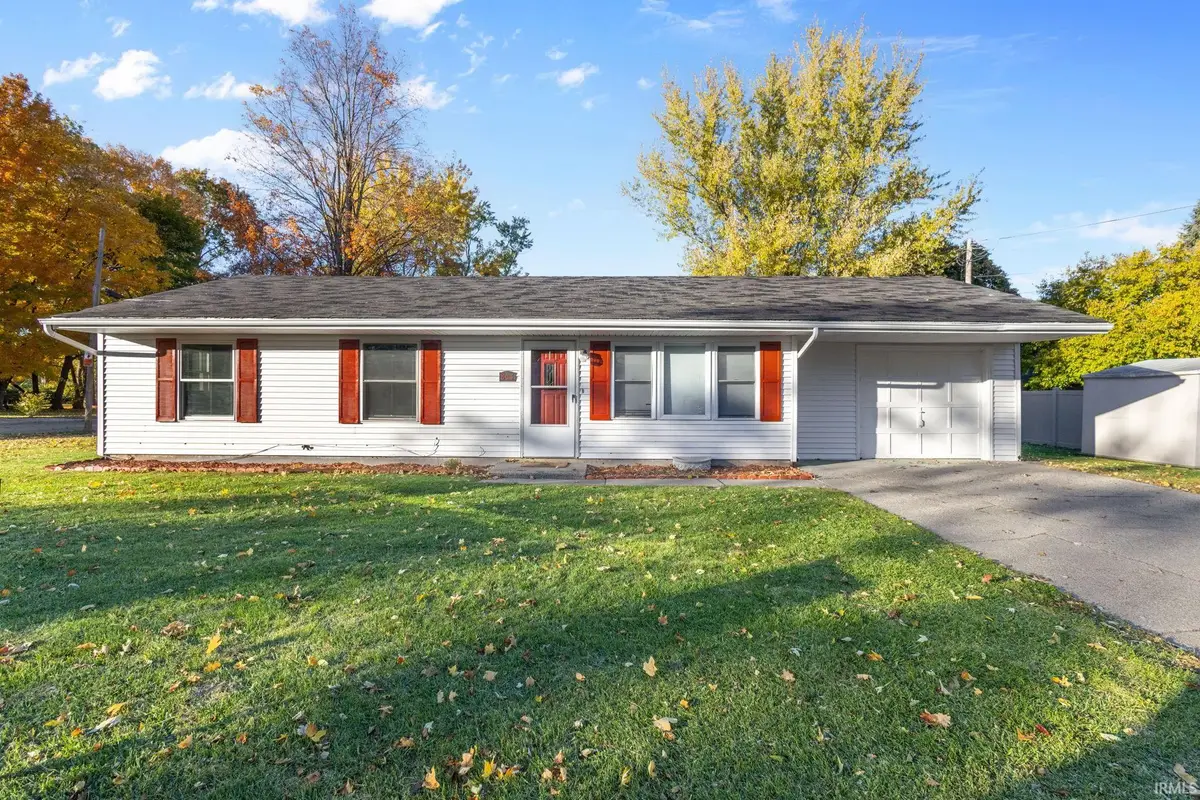 804 E Bristol Street, Elkhart, IN 46514 - #1