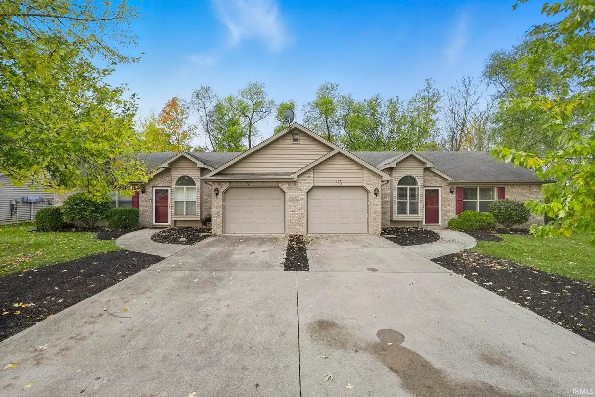 107 N 200 E, Columbia City, IN 46725 - Image #1