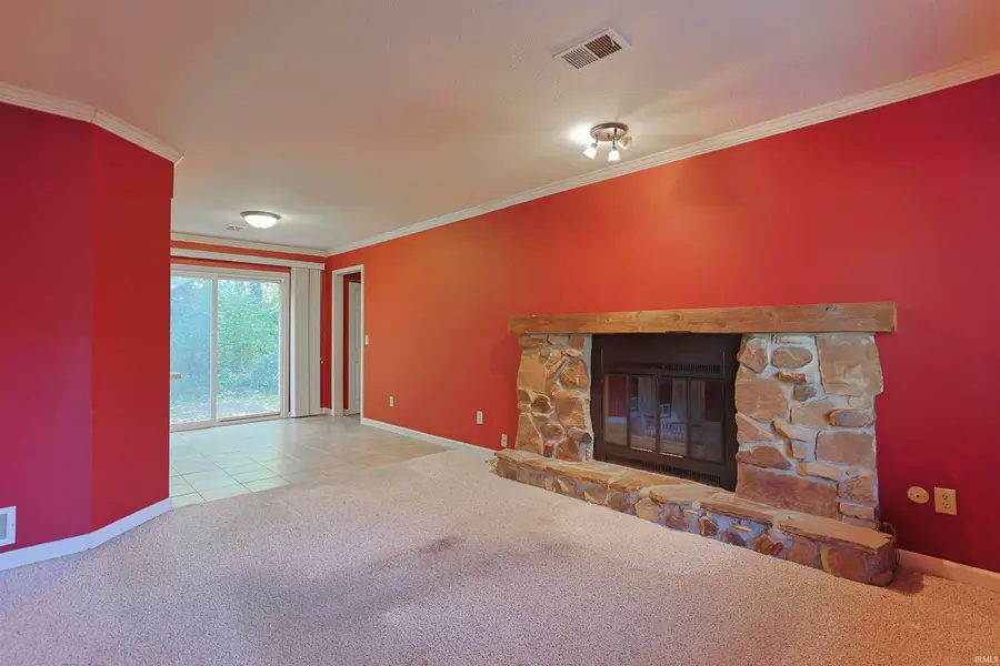 135 W Leyte Avenue, Mishawaka, IN 46545 - Image #2