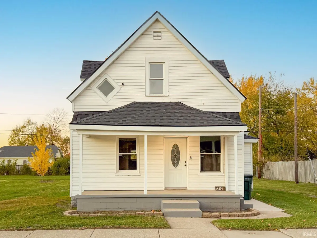 1317 W Indiana Ave, South Bend, IN 46613 - #1
