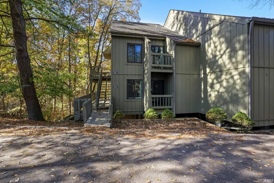 9018 S Pointe Ridge Lane #10, Bloomington, IN 47401 - Image #2