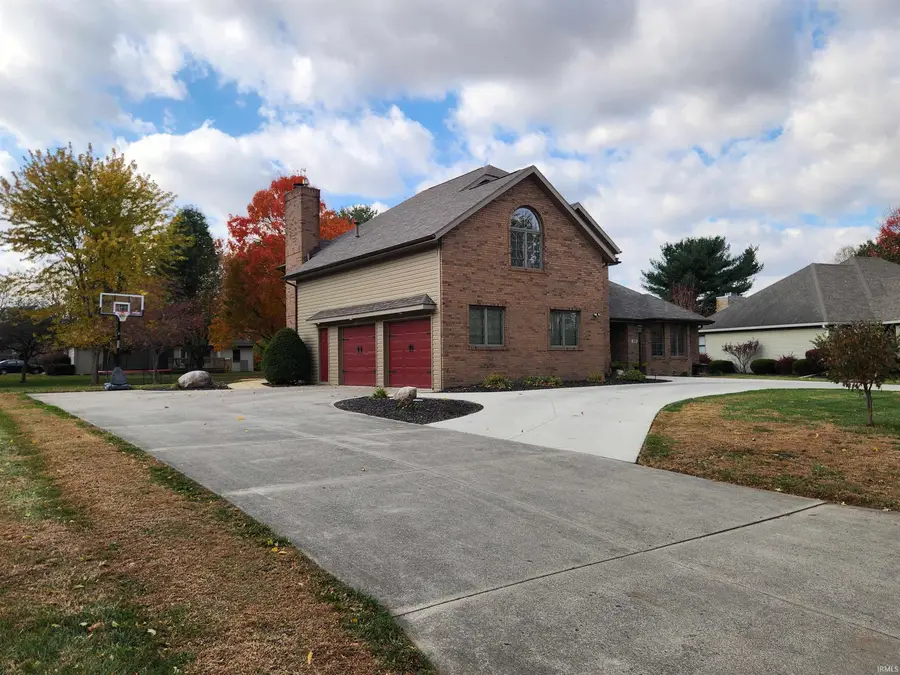 501 S Riviera Lane, Yorktown, IN 47396 - Image #2