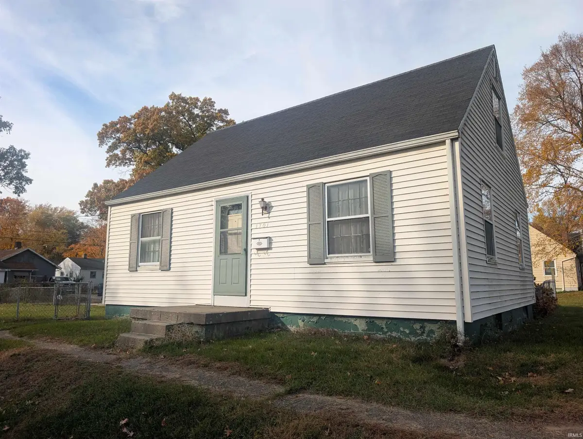 1701 Johnson Street, South Bend, IN 46628 - #1