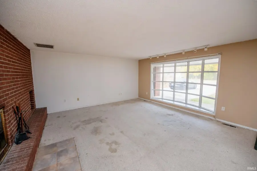 8615 W State Rd 26, Rossville, IN 46065 - Image #2