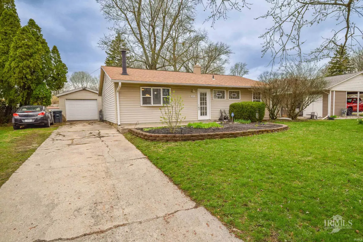 205 N Shellbark Road, Muncie, IN 47304 - Image #1