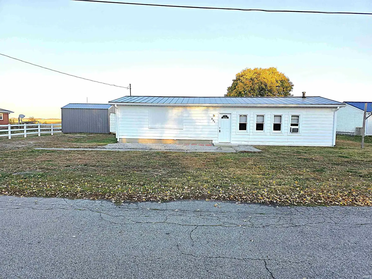 621 N North Street, Sharpsville, IN 46068 - #1