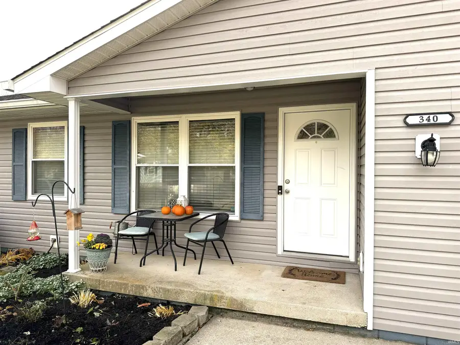 340 W Iroquois Drive, Ellettsville, IN 47429 - Image #3