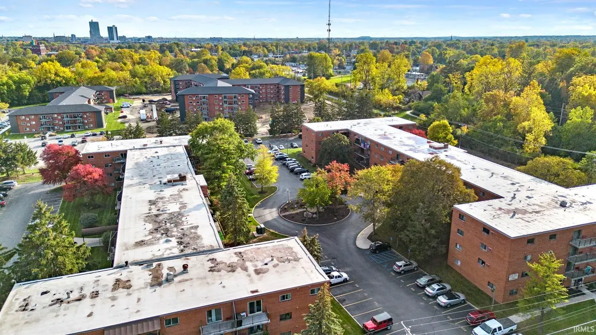 2937 Westbrook Drive #401A, Fort Wayne, IN 46805 - Image #1