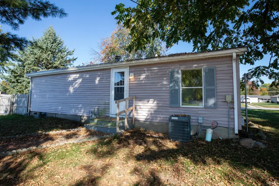 404 Yearick Street, Argos, IN 46501 - Image #3