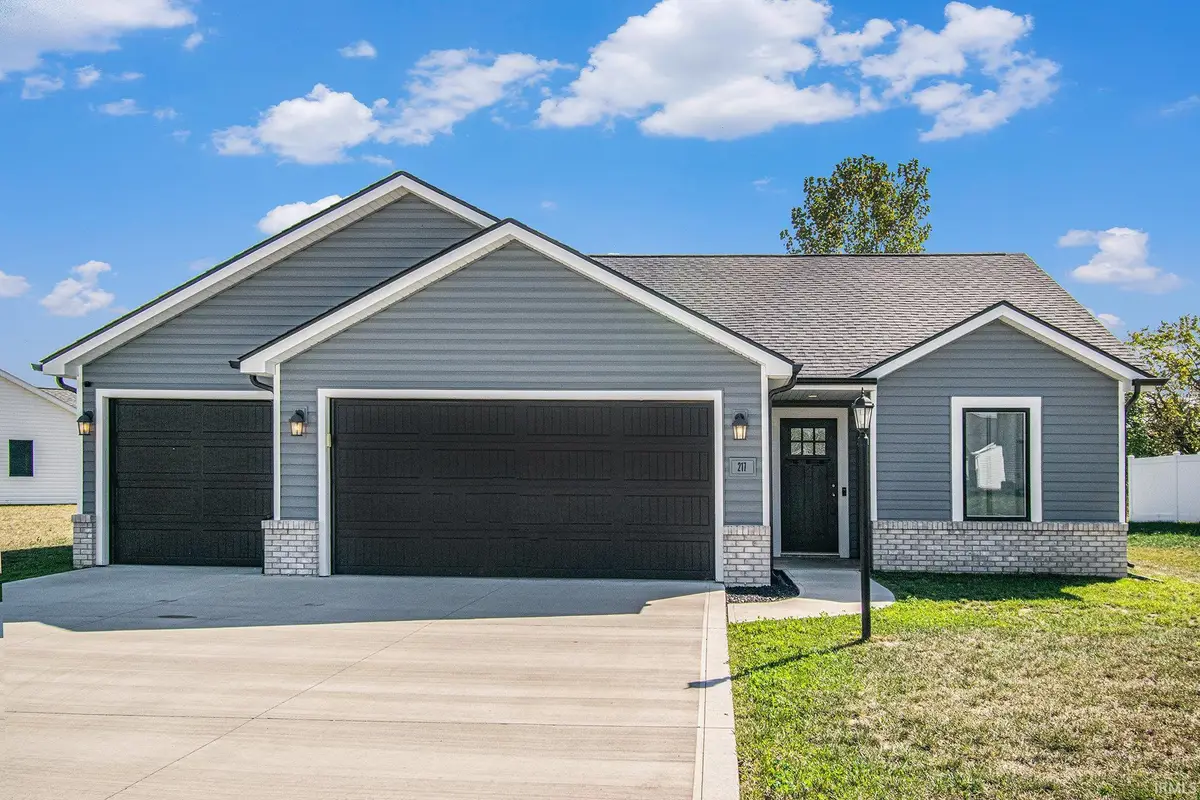 217 W Longfellow Boulevard, Columbia City, IN 46725 - Image #1