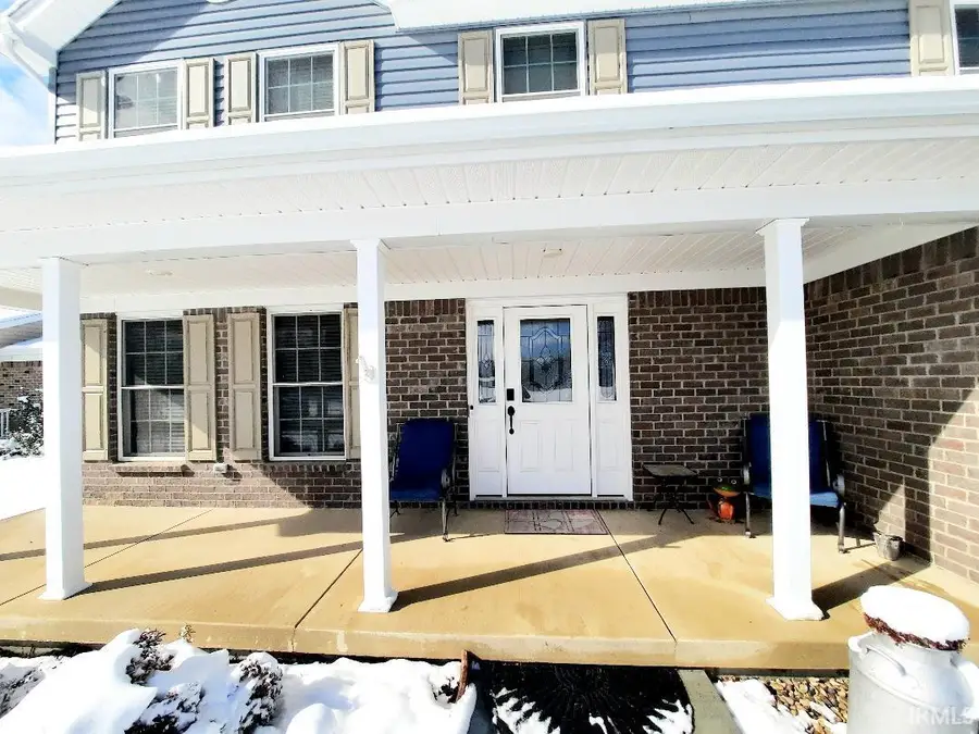 1817 N Lake Forest Drive, Yorktown, IN 47396 - Image #2