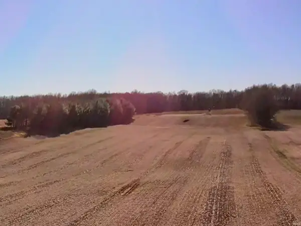 E Metz Road, Angola, IN 46703