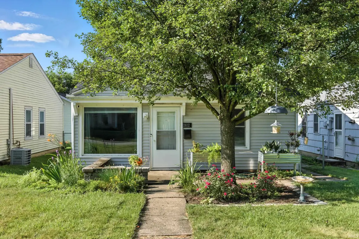 2612 Charlotte Avenue, Fort Wayne, IN 46805 - #1