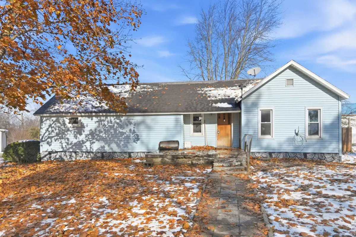 8975 N Cosperville Road, Wawaka, IN 46794 - #1