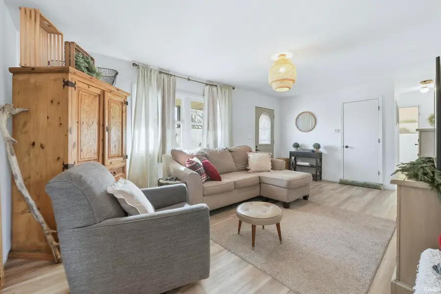 8 Turquoise Street, Huntington, IN 46750 - Image #2